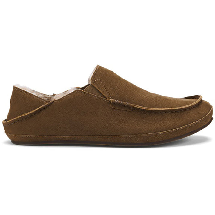 Quarter turn view Men's Olukai Footwear style name Moloa Slipper in color Kona Coffee. Sku: 10252-SASA