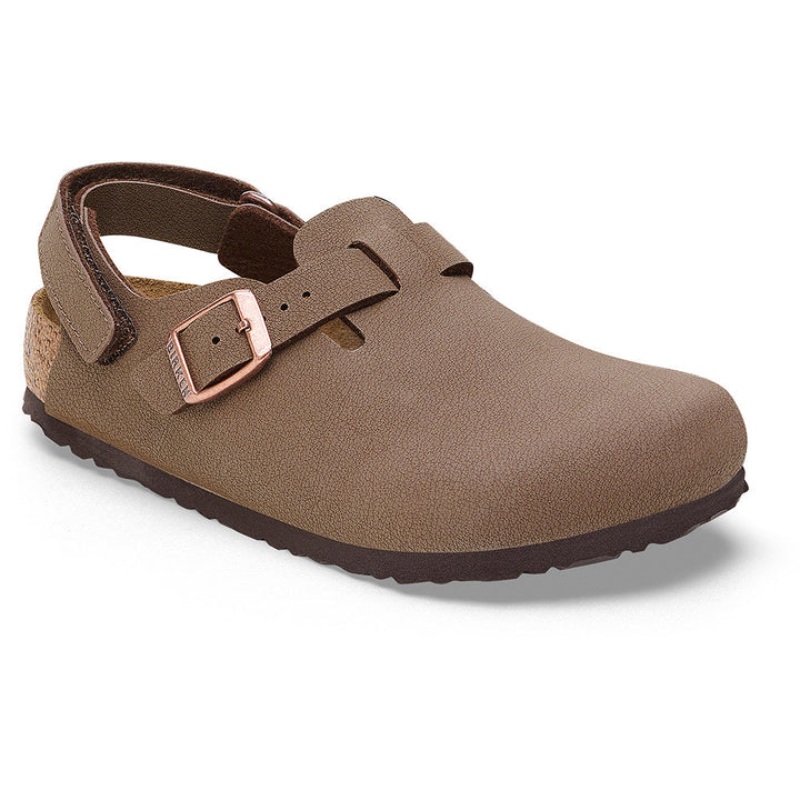 Quarter turn view Kid's Birkenstock Footwear style name Tokio Birkibuc Kid's in color Mocha. Sku: 1027916