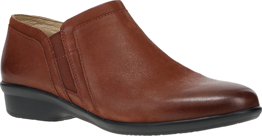 Quarter turn view Women's Dansko Footwear style name Cheryl in color RSST BN NB. Sku: 10500530200