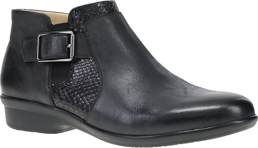 Quarter turn view Women's Dansko Footwear style name Carolyn in color BLK BRN CA. Sku: 10510020200