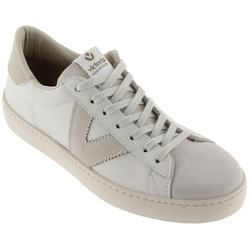 Quarter view Women's Victoria Footwear style name Berlin Piel in color Hielo. Sku: 1126142-HIELO