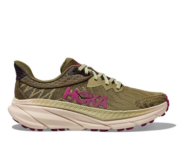 Quarter view Women's Hoka Footwear style name Challenger 7 in color Fbt. Sku: 1134498FBT