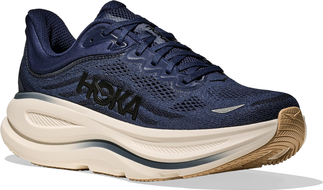 Quarter turn view Men&