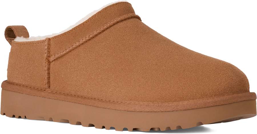 Quarter turn view Women's UGG Footwear style name Classic Micro in color CHESTNUT. Sku: 1173891-CHE