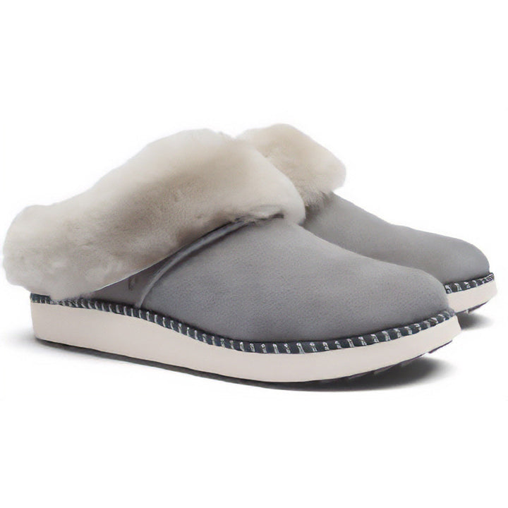 Quarter view Women's Olukai Footwear style name Ku'I in color Fog/ Mist Gray. Sku: 20457-7BDW