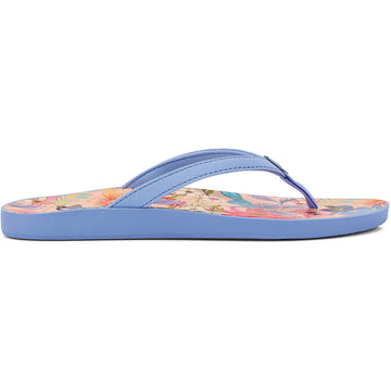 Quarter view Women's Olukai Footwear style name Puawe in color Cloud Blue/Flower. Sku: 20498-3NFL