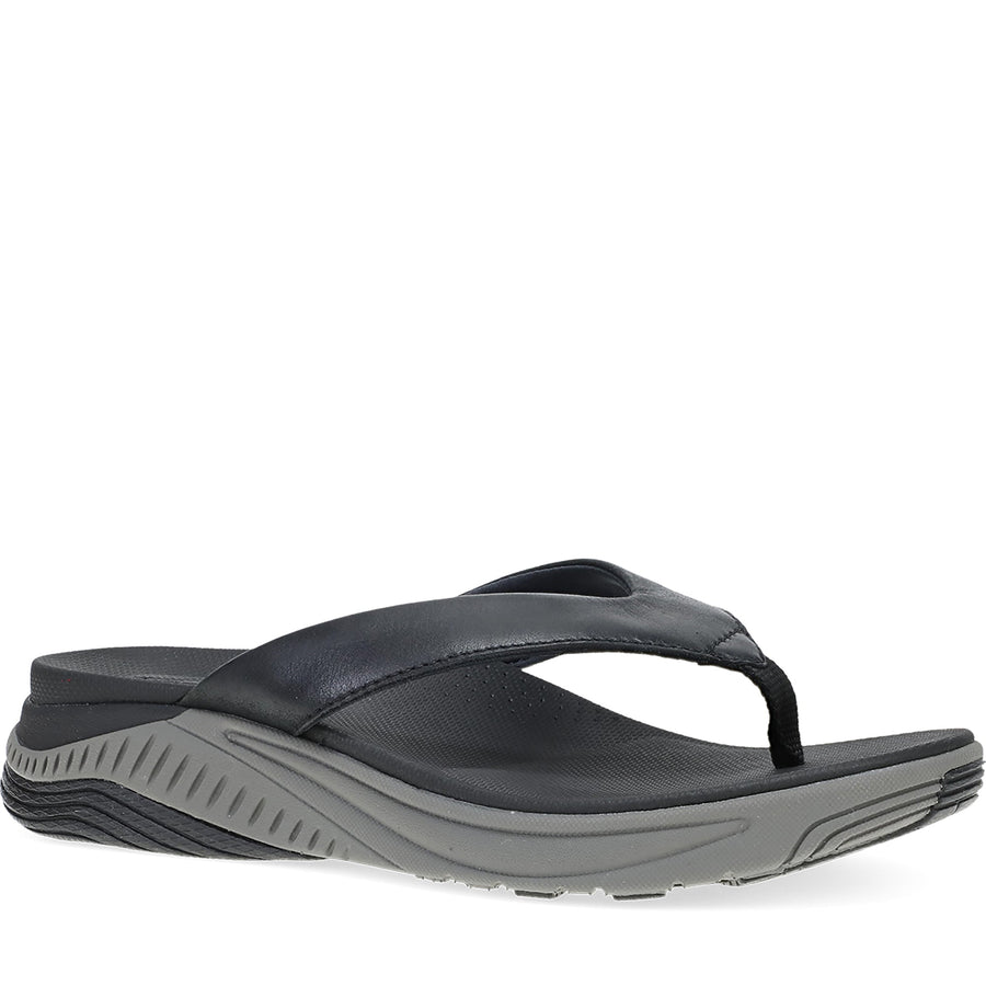 Quarter Turn Women's Rosemary Footwear in Black Calf. Sku: 4918100200