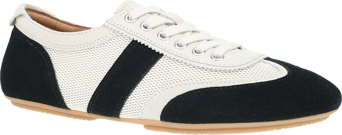 Quarter turn view Women&