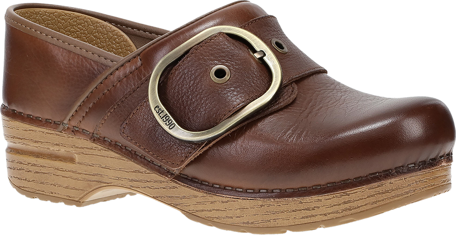 Quarter turn view Women's Dansko Footwear style name Pearson in color BROWN WAXY. Sku: 616786112