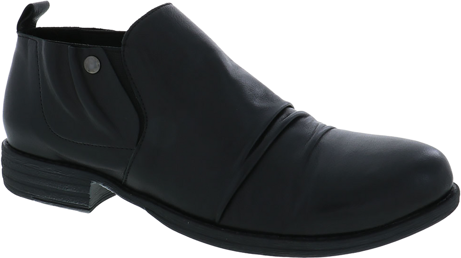 Quarter turn view Women's Biza Footwear style name Ellis in color BLACK. Sku: 7026001