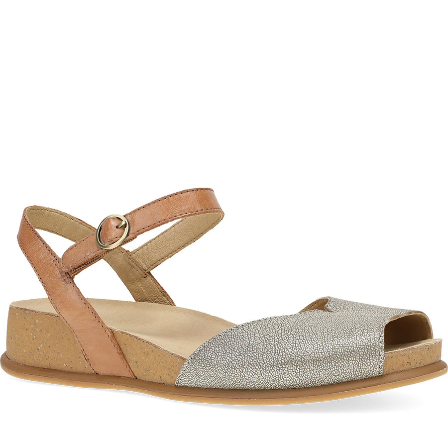 Quarter Turn Women's Cass Footwear in Platino/ Tan Leather. Sku: 7803240300