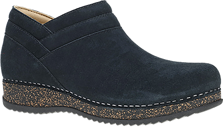 Quarter turn view Women's Dansko Footwear style name Muriel in color BLACK SUED. Sku: 9615020200