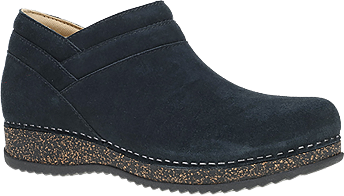 Quarter turn view Women&