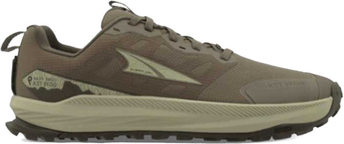 Quarter turn view Men&