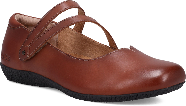 Quarter turn view Women's Taos Footwear style name Banter in color COGNAC. Sku: BNR-14209COG