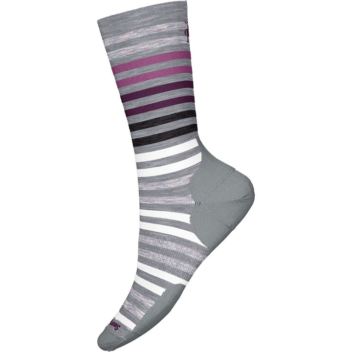 Quarter turn Women's Smartwool Sock style name Everyday Spruce Street Crew in color Light Gray. Sku: SW001736039