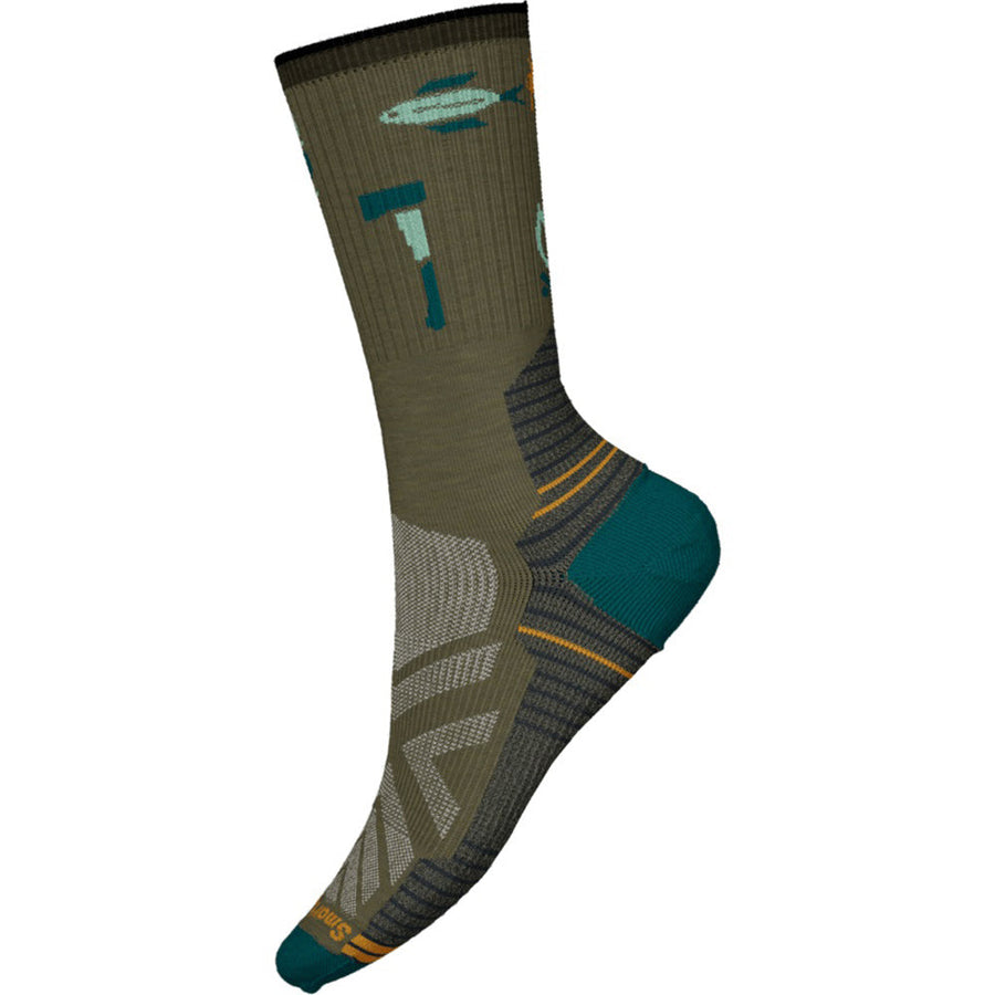 Quarter turn view Men's Smartwool Sock style name Hike Light Cushion Camp Gear in color Winter Moss. Sku: SW002262K18