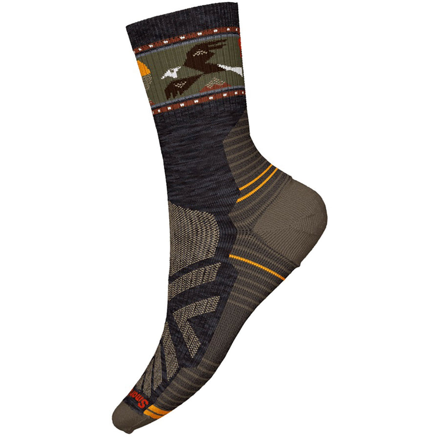 Quarter turn Men's Smartwool Sock style name Light Cushion Soaring Mid Crew in color Charcoal. Sku: SW002737003