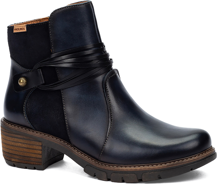 Quarter turn view Women's Pikolinos Footwear style name San Sebastian 8906C2 in color BLUE. Sku: W1T-8906C2BLU