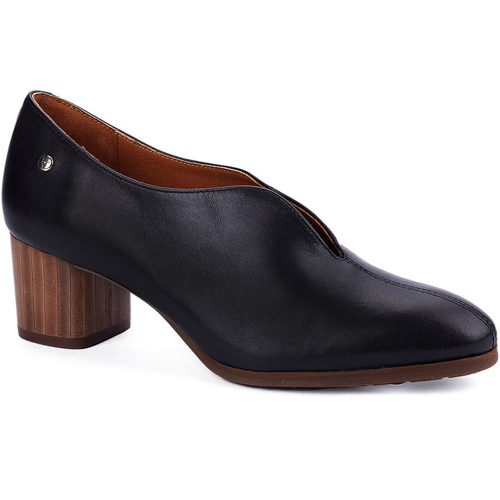 Quarter turn view Women's Pikolinos Footwear style name Calafat 5521 in color Black. Sku: W1Z-5521BLK