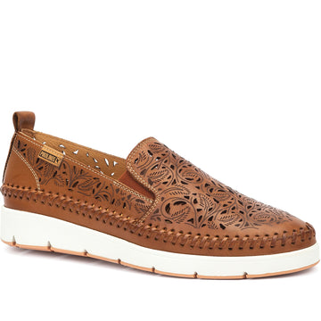 Quarter turn Women's Pikolinos Footwear style name Tenerife 3896 in color Brandy. Sku: W8D-3896BRA