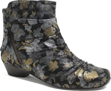 Quarter turn view Women's Ziera Footwear style name Camryn W in color BLK MET SD. Sku: ZR10953BTJSU