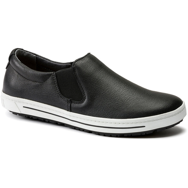 Quarter view Women's Birkenstock Footwear style name QO400 in color Black. Sku: 1011240