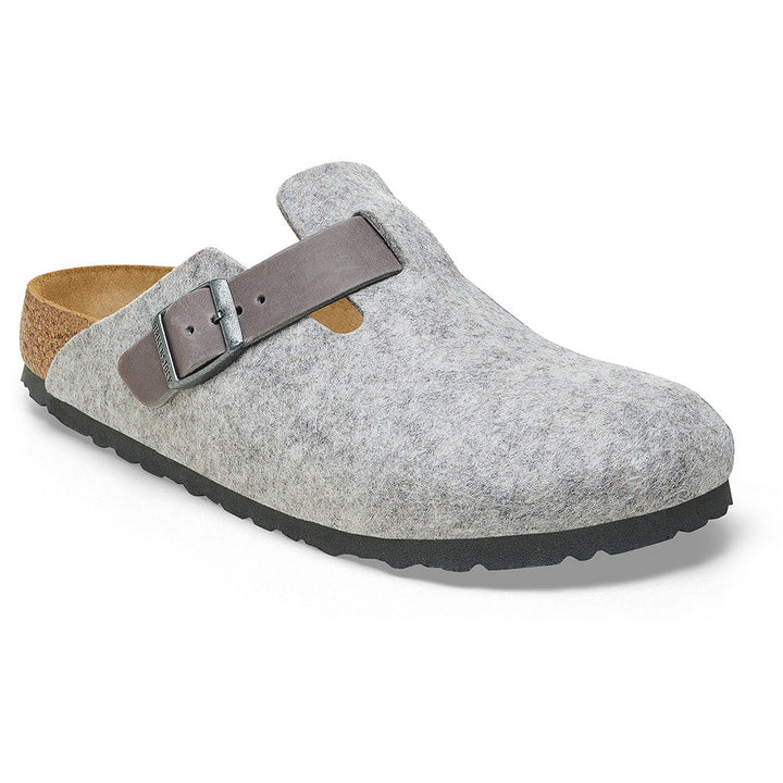 Quarter view Men's Birkenstock Footwear style name Boston Wool Regular in color Light Gray. Sku: 1026149