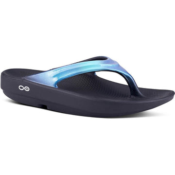 Quarter view Women's Oofos Footwear style name Oolala Luxe Flip in color Atlantis. Sku: 1401ATL