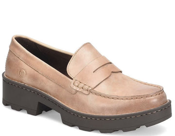 Quarter view Women's Born Footwear style name Carrera color Taupe Burnished. Sku: BR0041717